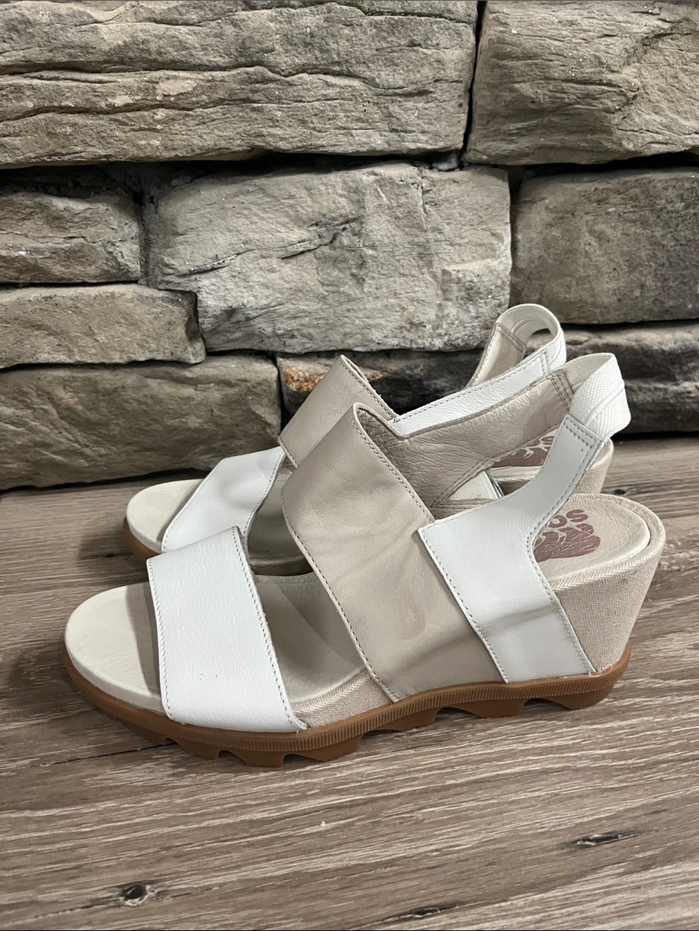 Sorel wedge sandals/8